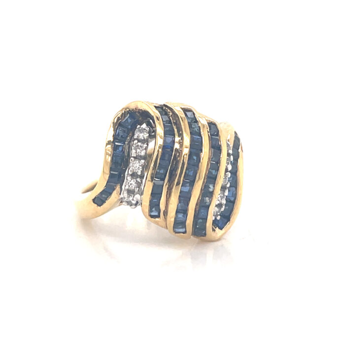 18K Yellow Gold Sapphire & Diamond Ring